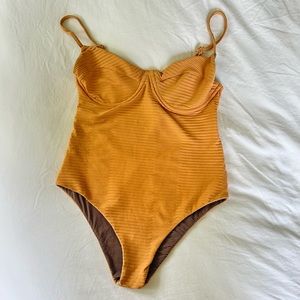 ACACIA Marlow Full Piece Honey Dual Ribbed size large